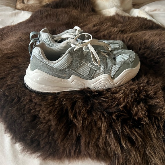 Nike Shoes - Nike Women’s Cloud Sneakers
